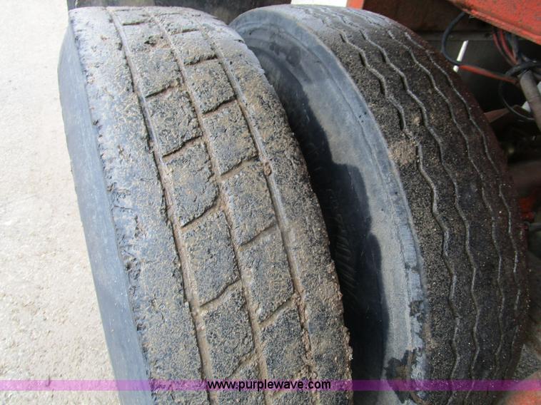 image for item D2368 1999 Clement end dump trailer