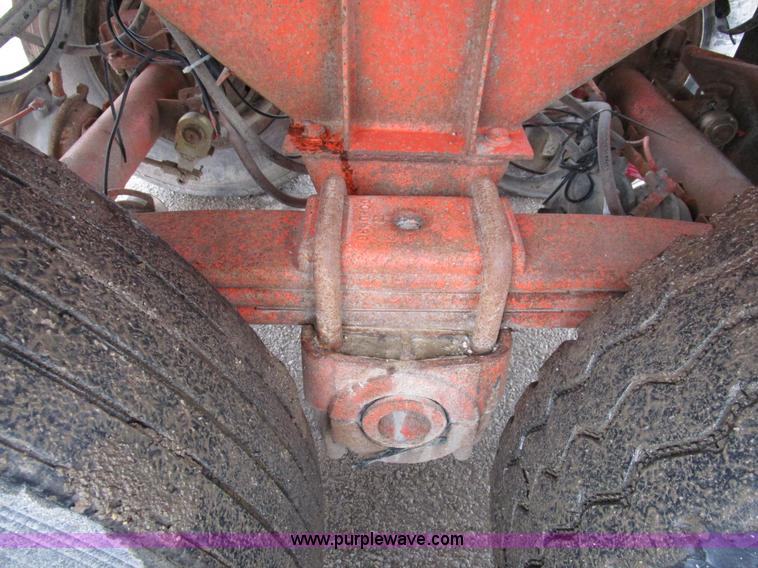 image for item D2368 1999 Clement end dump trailer