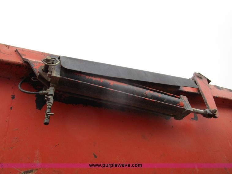 image for item D2368 1999 Clement end dump trailer
