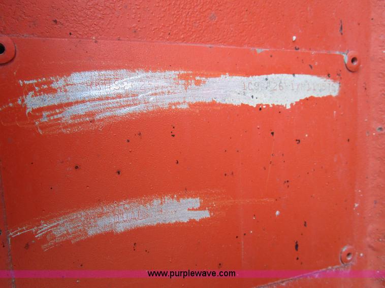 image for item D2368 1999 Clement end dump trailer