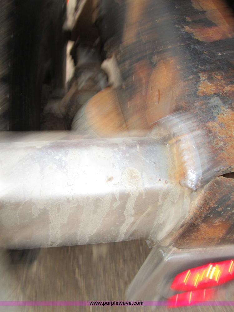 image for item D2369 1981 Peterbilt 359 semi truck