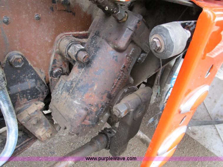 image for item D2369 1981 Peterbilt 359 semi truck