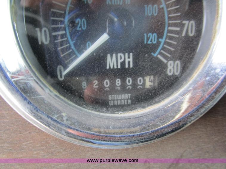 image for item D2369 1981 Peterbilt 359 semi truck