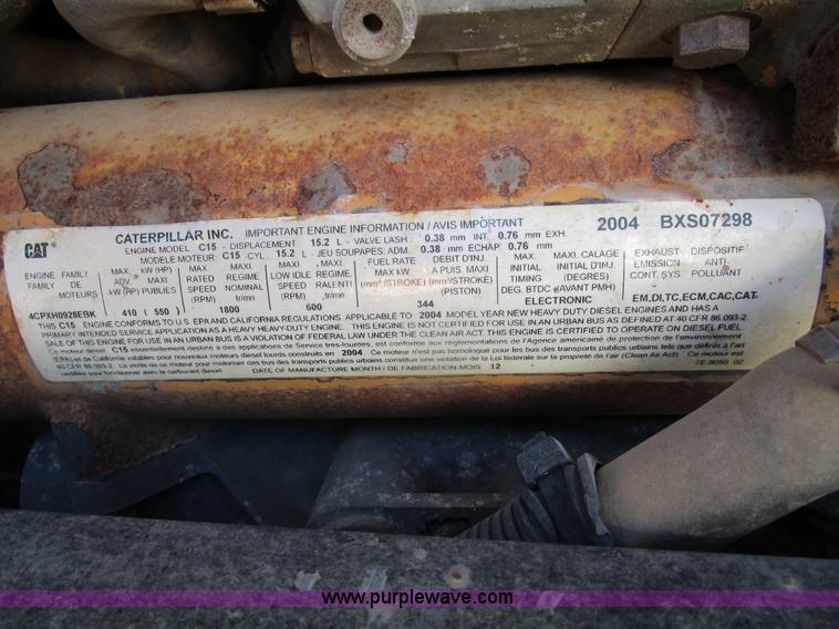 image for item D2395 2005 Freightliner FLD132 XL Classic semi truck