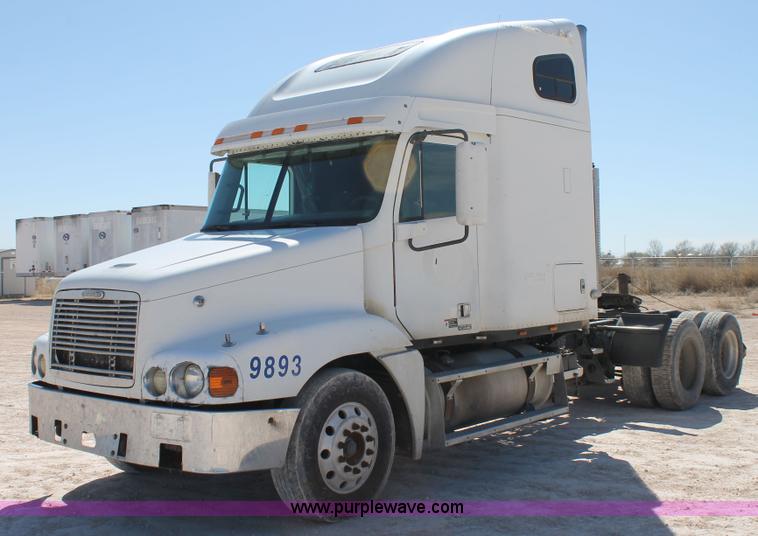image for item H1584 1998 Freightliner Century Class C120 semi truck