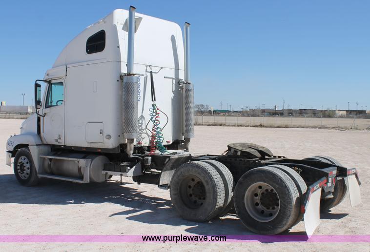 image for item H1584 1998 Freightliner Century Class C120 semi truck