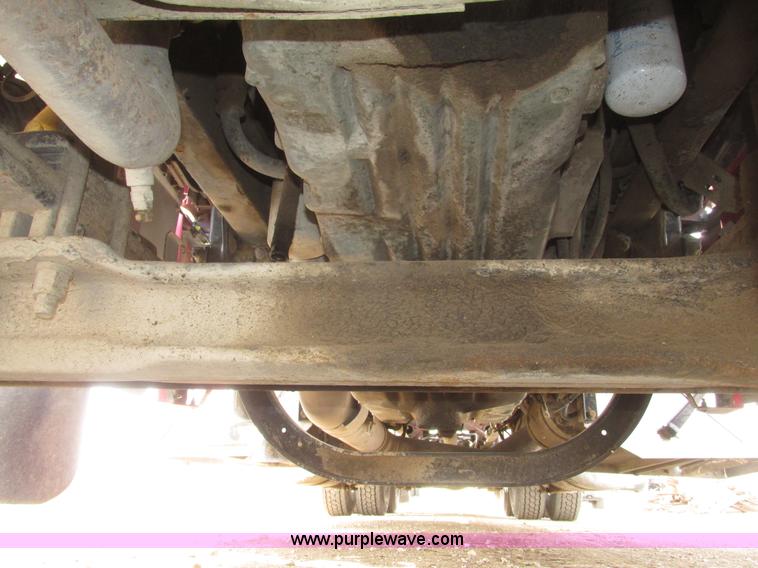 image for item H4726 1999 Peterbilt 379 semi truck