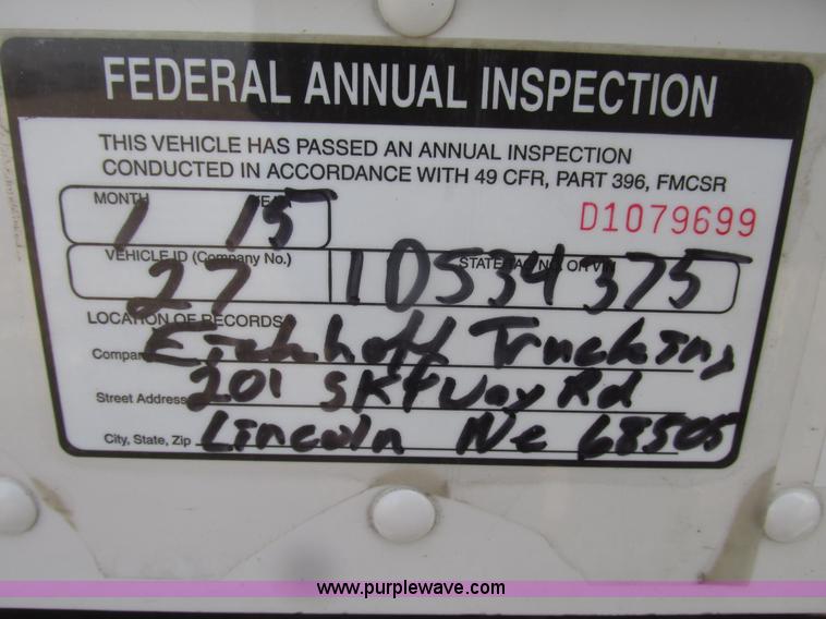 image for item H4727 2001 Peterbilt 378 semi truck