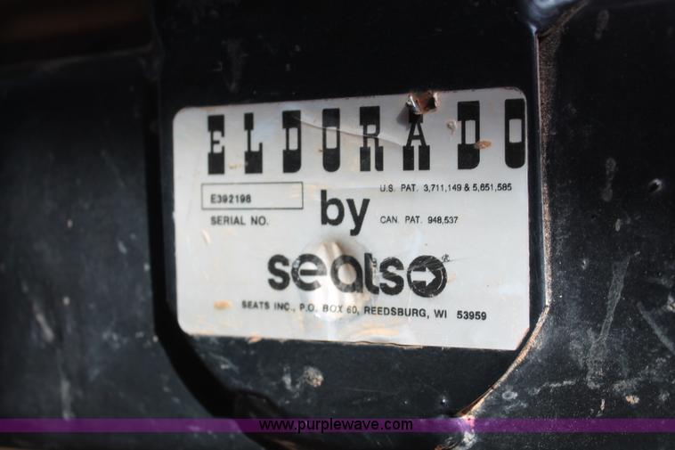 image for item H5866 1997 Peterbilt 379 semi truck