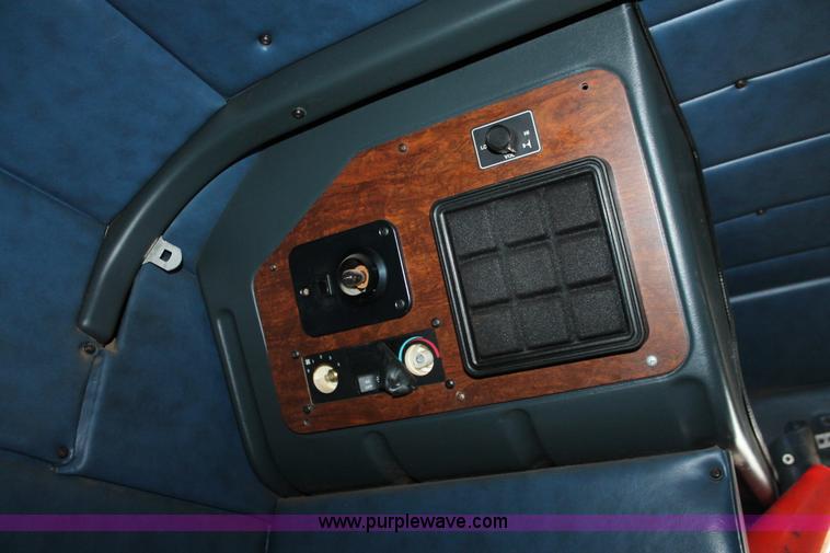 image for item H5866 1997 Peterbilt 379 semi truck