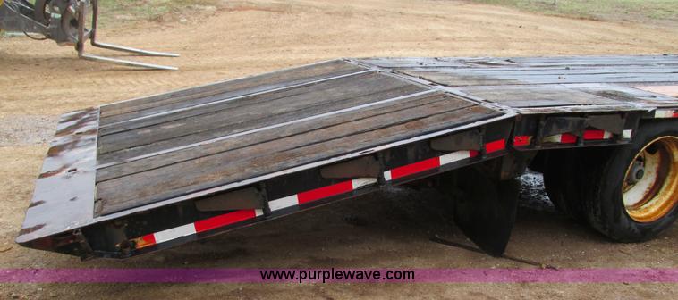 image for item I3072 1985 Transcraft DTL22-45 drop deck trailer