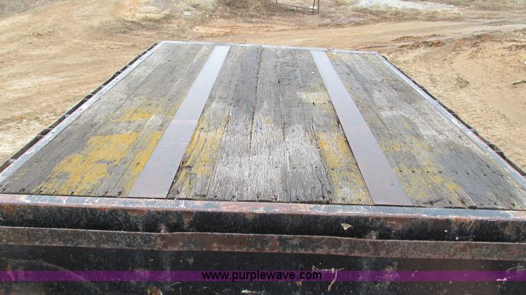 image for item I3072 1985 Transcraft DTL22-45 drop deck trailer