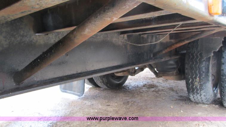 image for item I3072 1985 Transcraft DTL22-45 drop deck trailer