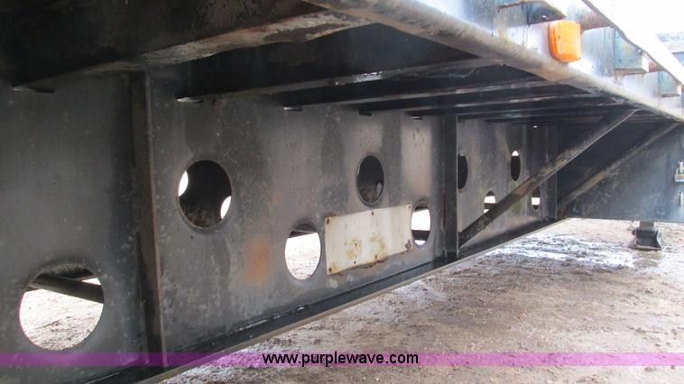 image for item I3072 1985 Transcraft DTL22-45 drop deck trailer