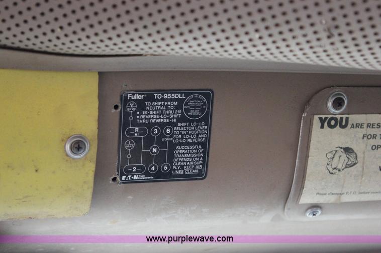 image for item J2263 1978 International 1840 winch truck