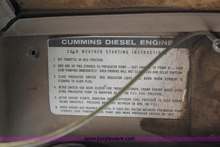 image for item J2263 1978 International 1840 winch truck