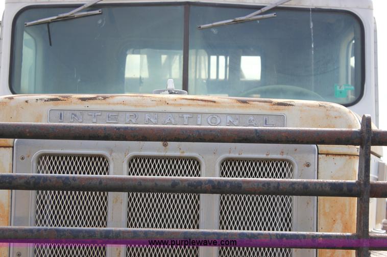 image for item J2263 1978 International 1840 winch truck