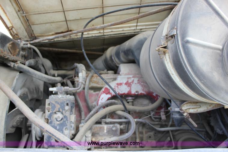 image for item J2263 1978 International 1840 winch truck