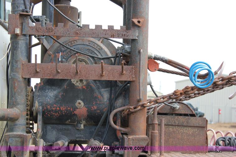 image for item J2263 1978 International 1840 winch truck