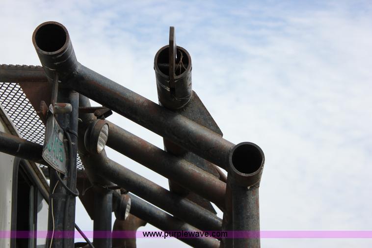 image for item J2263 1978 International 1840 winch truck