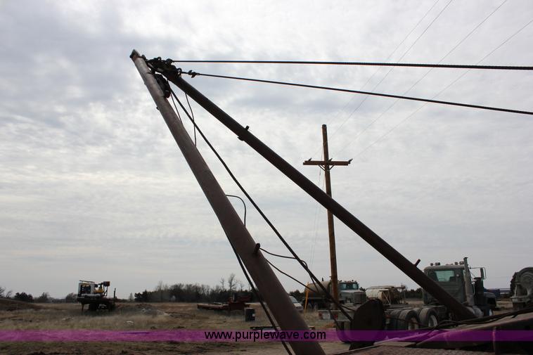 image for item J2263 1978 International 1840 winch truck