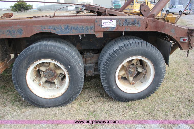 image for item J2263 1978 International 1840 winch truck