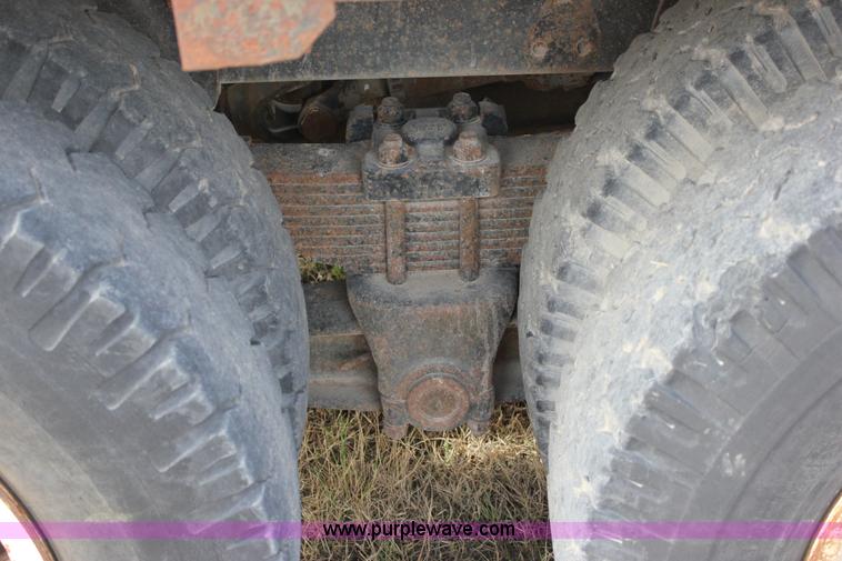 image for item J2263 1978 International 1840 winch truck