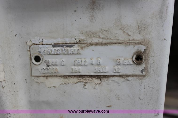 image for item J2269 1972 Ford 600 dump truck