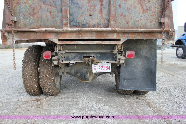 image for item J2269 1972 Ford 600 dump truck