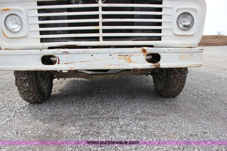 image for item J2269 1972 Ford 600 dump truck