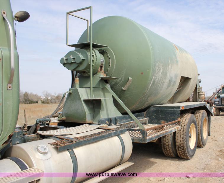 image for item J2270 2000 Mack RD690S rotating drum mixer truck