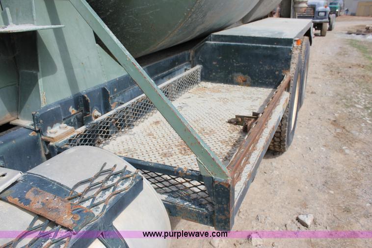 image for item J2270 2000 Mack RD690S rotating drum mixer truck