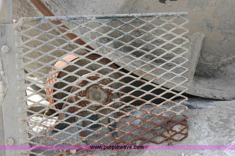 image for item J2270 2000 Mack RD690S rotating drum mixer truck