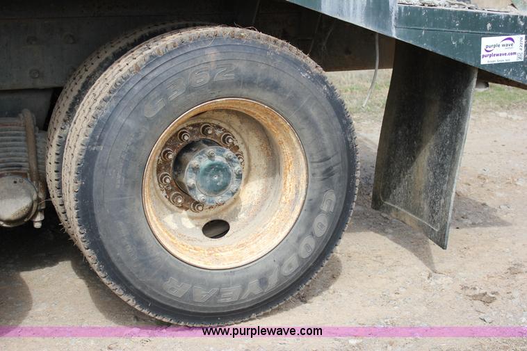 image for item J2270 2000 Mack RD690S rotating drum mixer truck