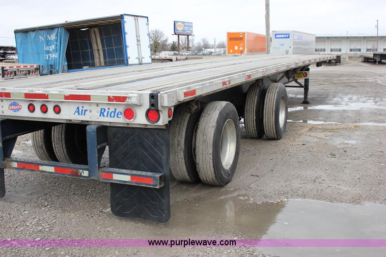 image for item J2284 2006 Utility Built 4802 flatbed trailer