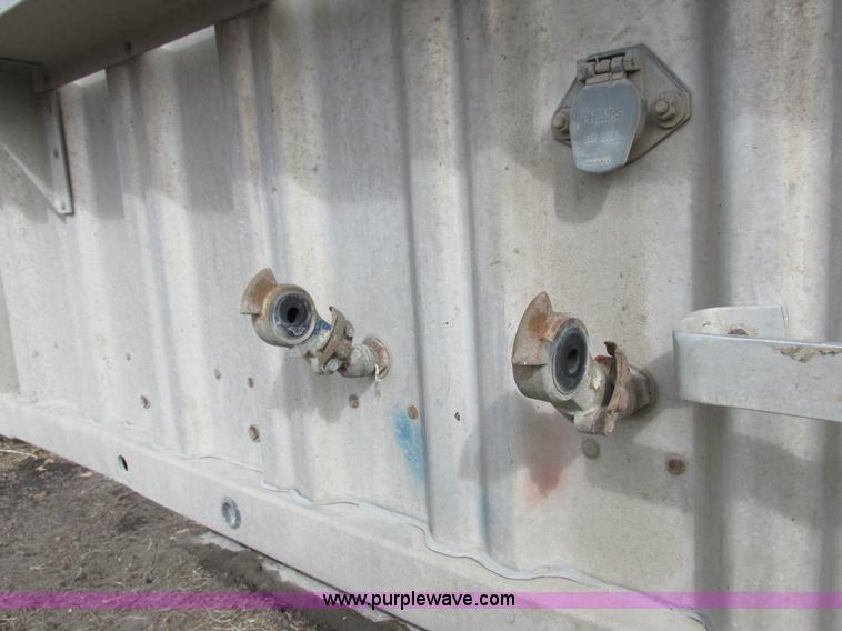 image for item K2040 1980 Wilson AGH-600 double hopper bottom grain trailer