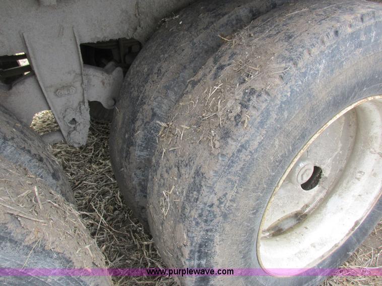 image for item K2040 1980 Wilson AGH-600 double hopper bottom grain trailer