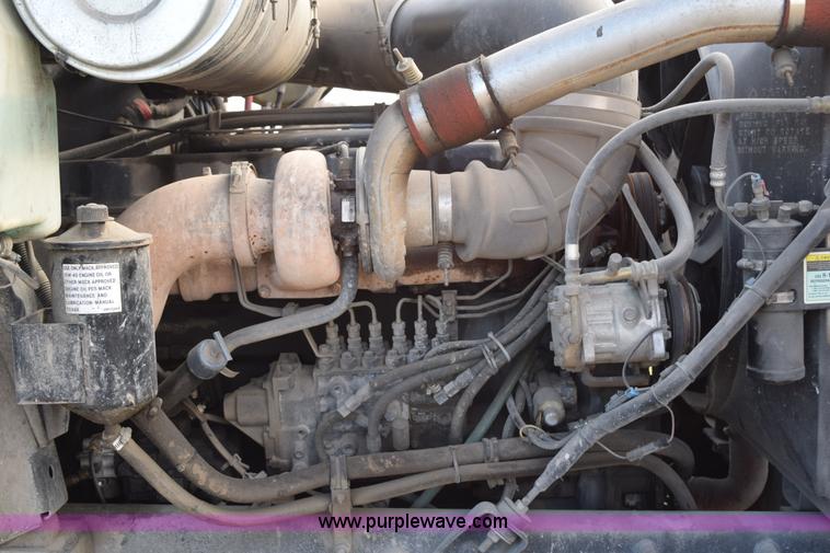 image for item K2348 1997 Mack CH613 semi truck