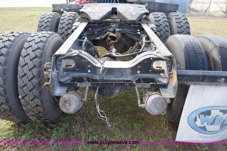 image for item K2348 1997 Mack CH613 semi truck