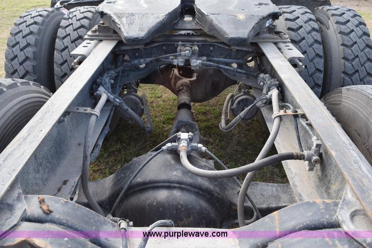 image for item K2348 1997 Mack CH613 semi truck