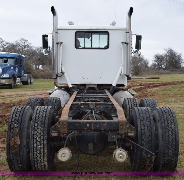 image for item K2349 1996 International 9300 semi truck