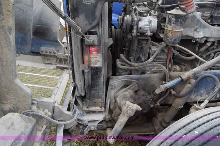 image for item K2350 1999 Peterbilt 377 semi truck