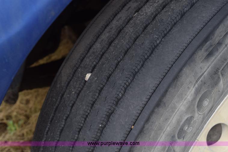 image for item K2350 1999 Peterbilt 377 semi truck