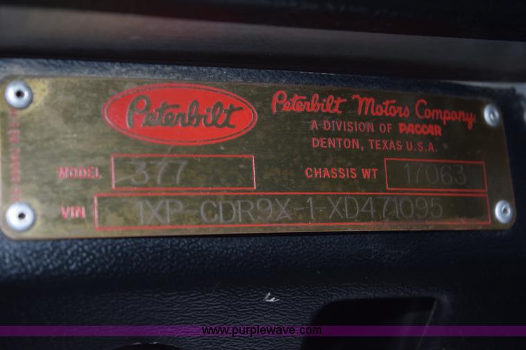 image for item K2350 1999 Peterbilt 377 semi truck