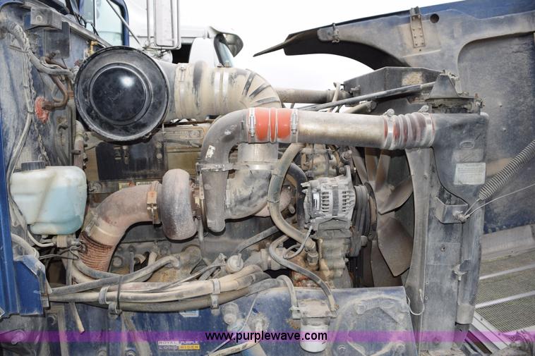 image for item K2351 1998 Peterbilt 377 semi truck