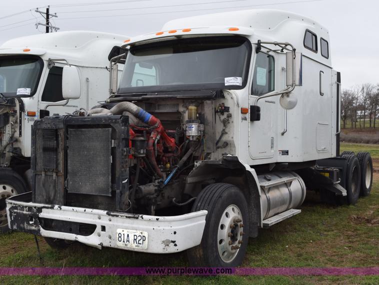 image for item K2353 2007 International 9400 semi truck