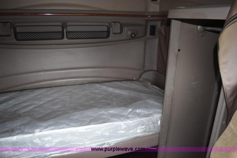 image for item K2355 2001 Peterbilt 387 semi truck