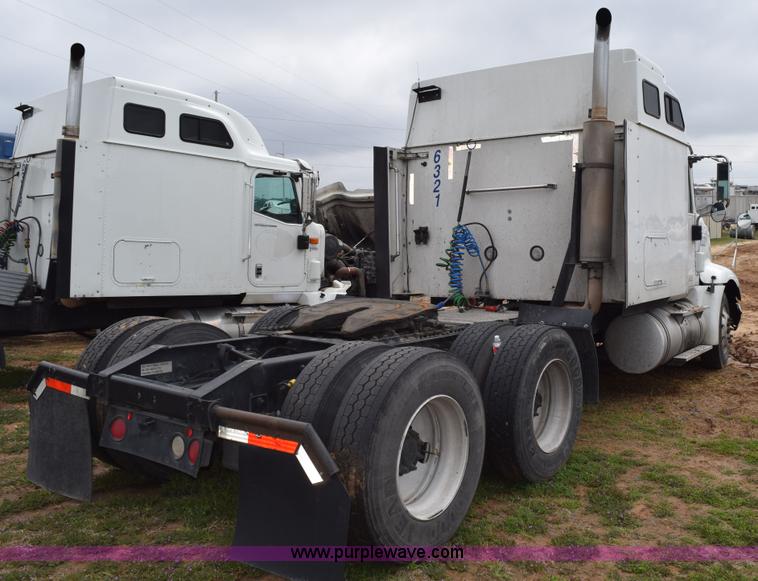 image for item K2356 2007 International 9400i semi truck