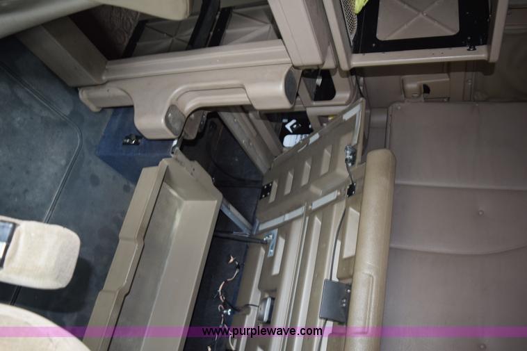 image for item K2356 2007 International 9400i semi truck