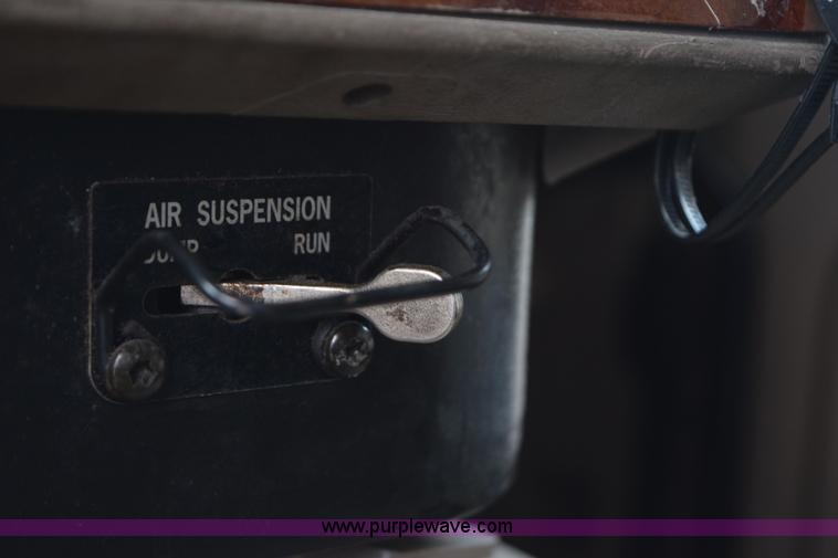 image for item K2357 2007 International 9400i semi truck